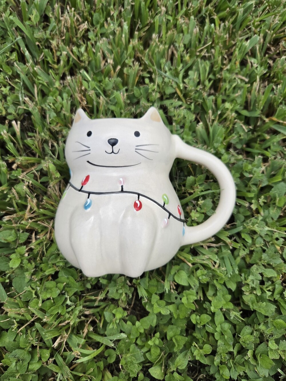 Wondershop Target Cream Christmas Cat Mug with Colorful Light String Design Tea